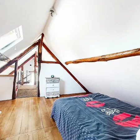 4 Bedroom Pet Friendly In