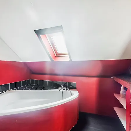 4 Bedroom Pet Friendly In Carlucet