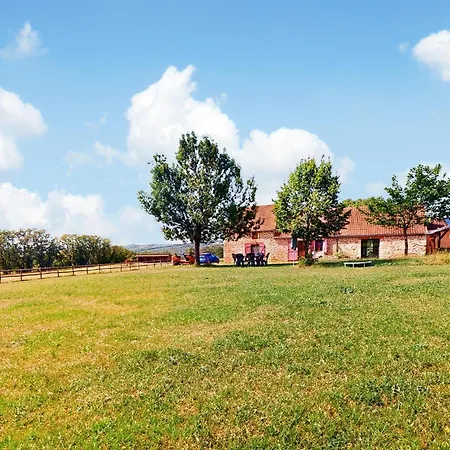 4 Bedroom Pet Friendly In Holiday home